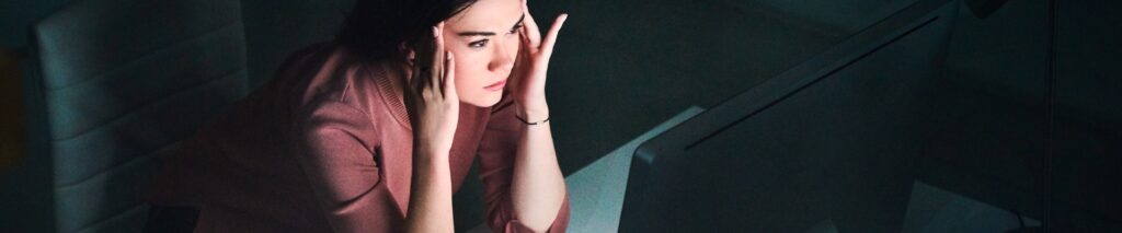 Lady needing instant IT support